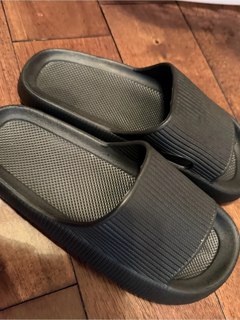 Women’s Black Slide Sandals -